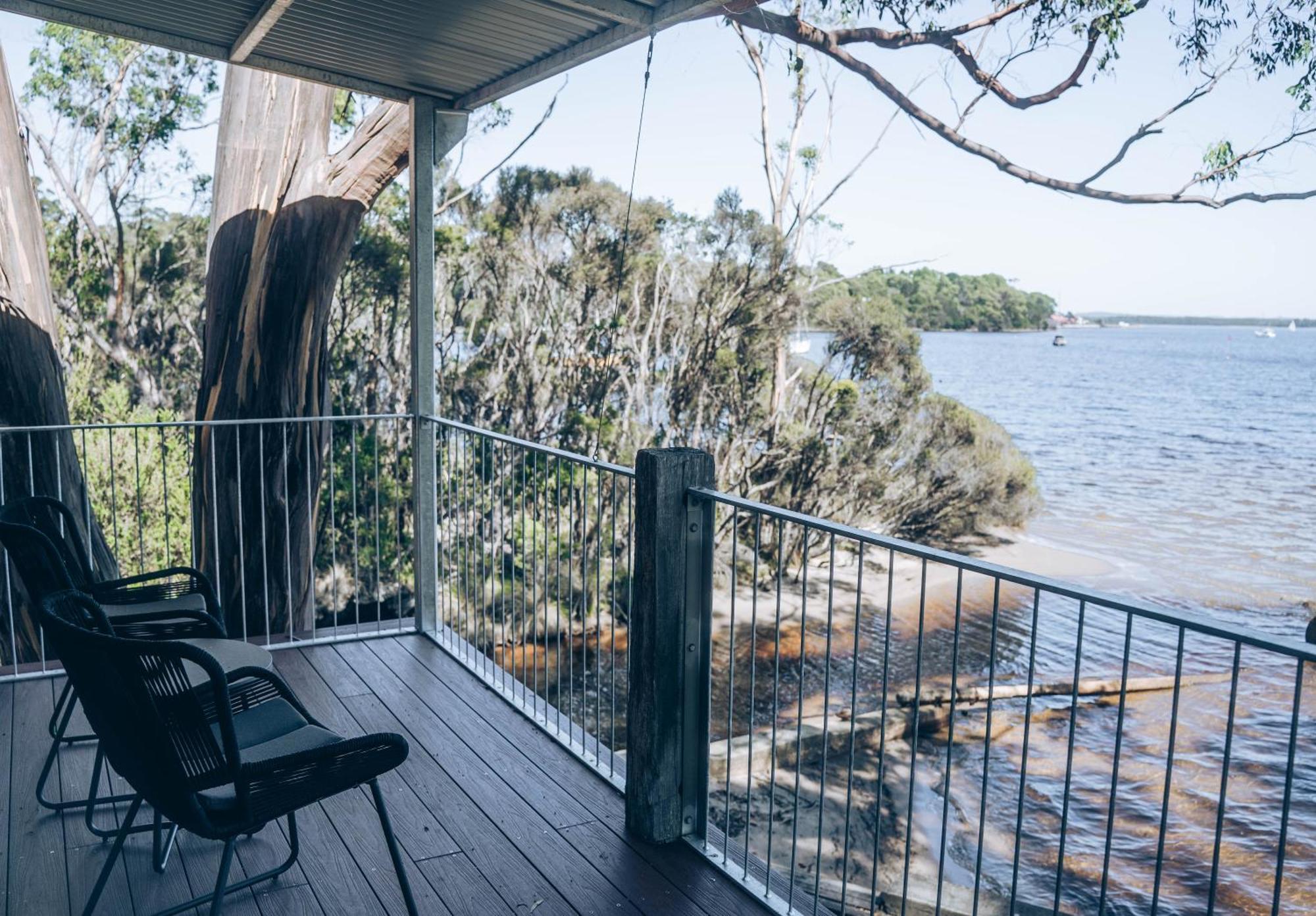 Risby Cove Boutique Hotel Strahan Exterior foto